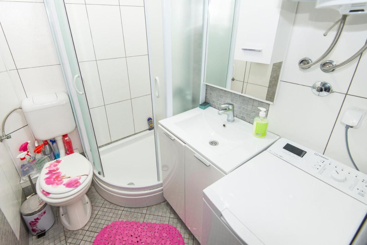 Sea Star Apartment Тиват Экстерьер фото